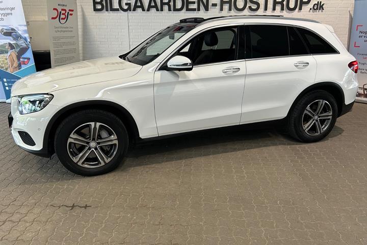 Hvid Mercedes GLC250 d fra 2016