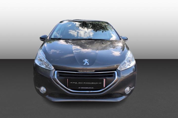 Grå Peugeot 208 fra 2015
