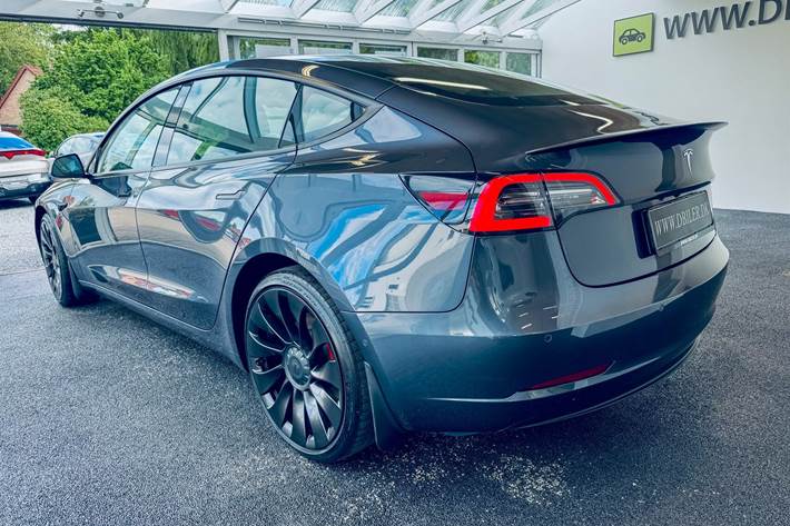 undefined Tesla Model 3 fra 2021