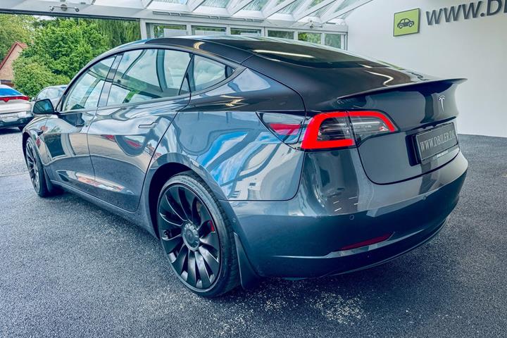 undefined Tesla Model 3 fra 2021