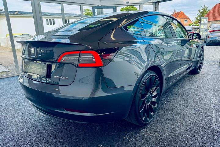 undefined Tesla Model 3 fra 2021