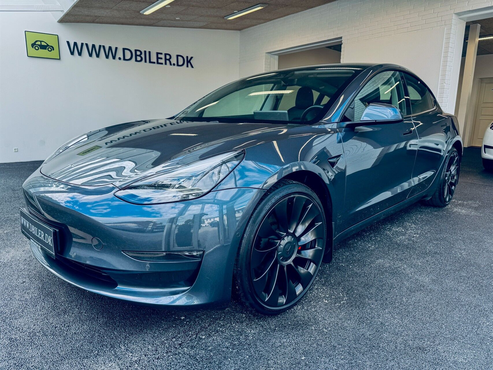 undefined Tesla Model 3 fra 2021