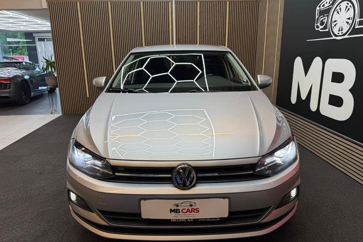 Sølv VW Polo fra 2019