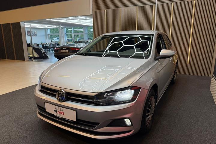 Sølv VW Polo fra 2019