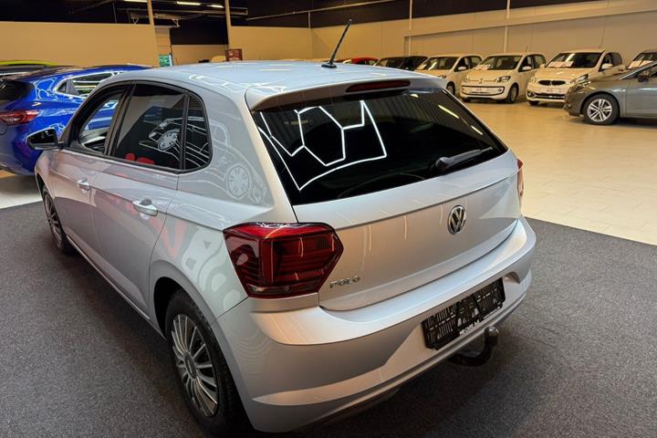 Sølv VW Polo fra 2019