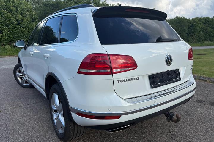 Hvid VW Touareg fra 2017