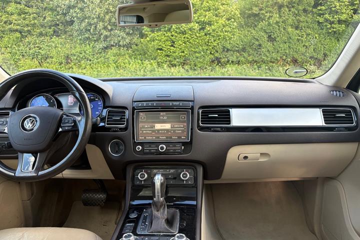 Hvid VW Touareg fra 2017