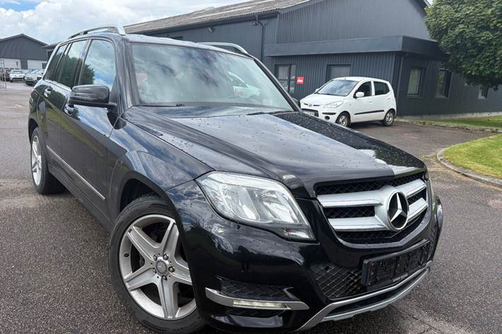 Sort Mercedes GLK220 fra 2014