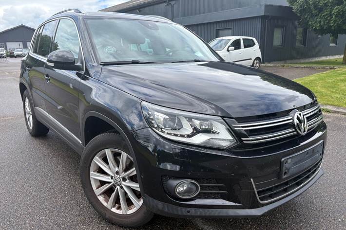 Gul VW Tiguan fra 2015