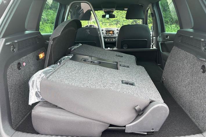 Gul VW Tiguan fra 2015