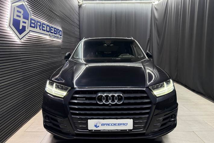Sort Audi Q7 fra 2018