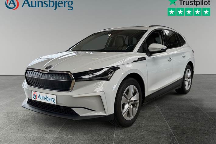 Hvid Skoda Enyaq fra 2022 set udefra