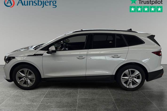Hvid Skoda Enyaq fra 2022