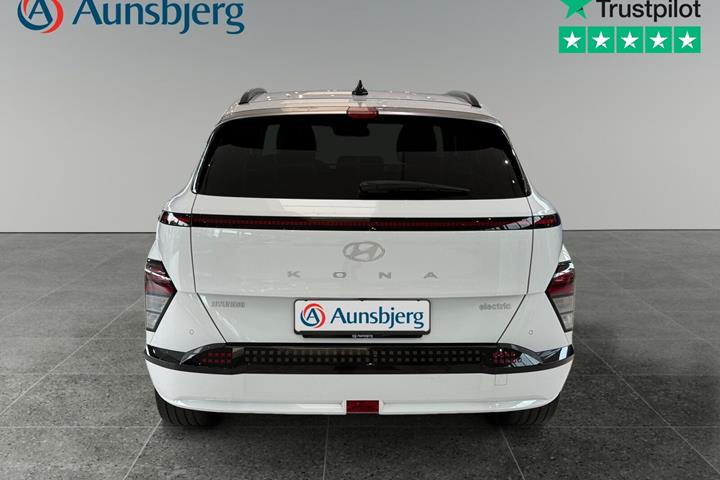 Hvid Hyundai Kona fra 2024