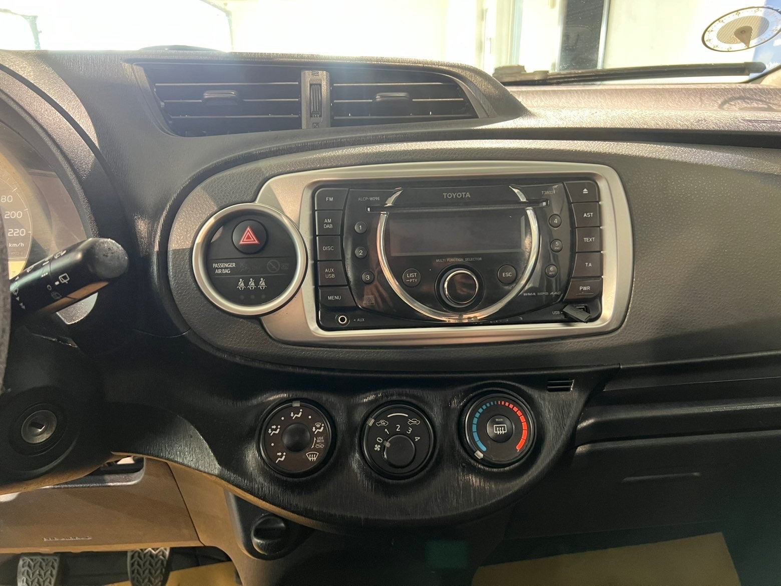 undefined Toyota Yaris fra 2012