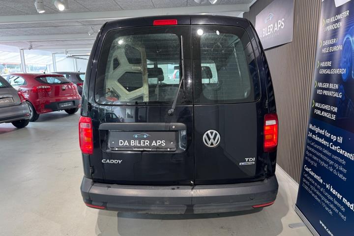 Gul VW Caddy fra 2015
