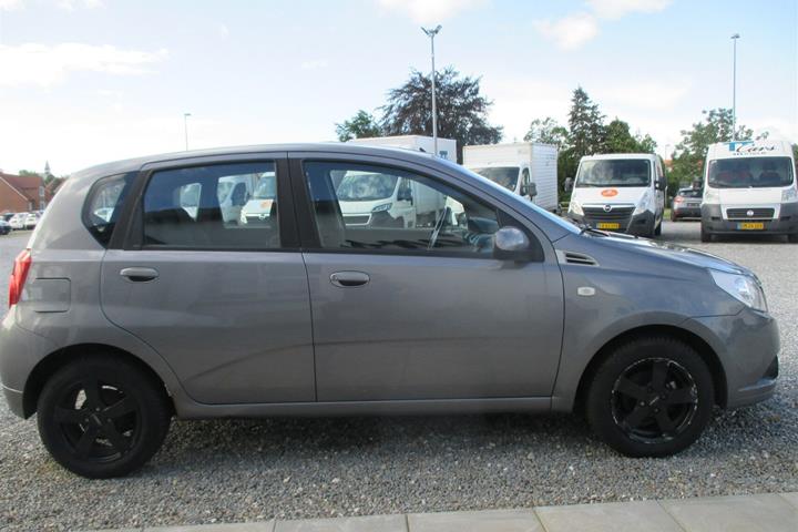 Sort Chevrolet Aveo fra 2010