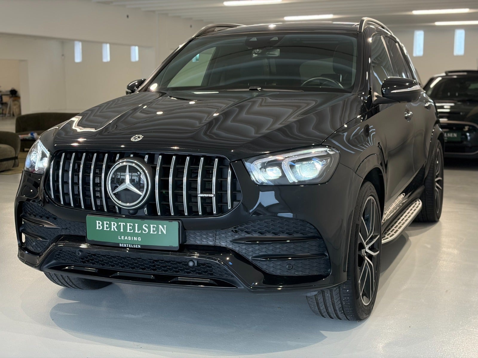 Sort Mercedes GLE350 de fra 2023