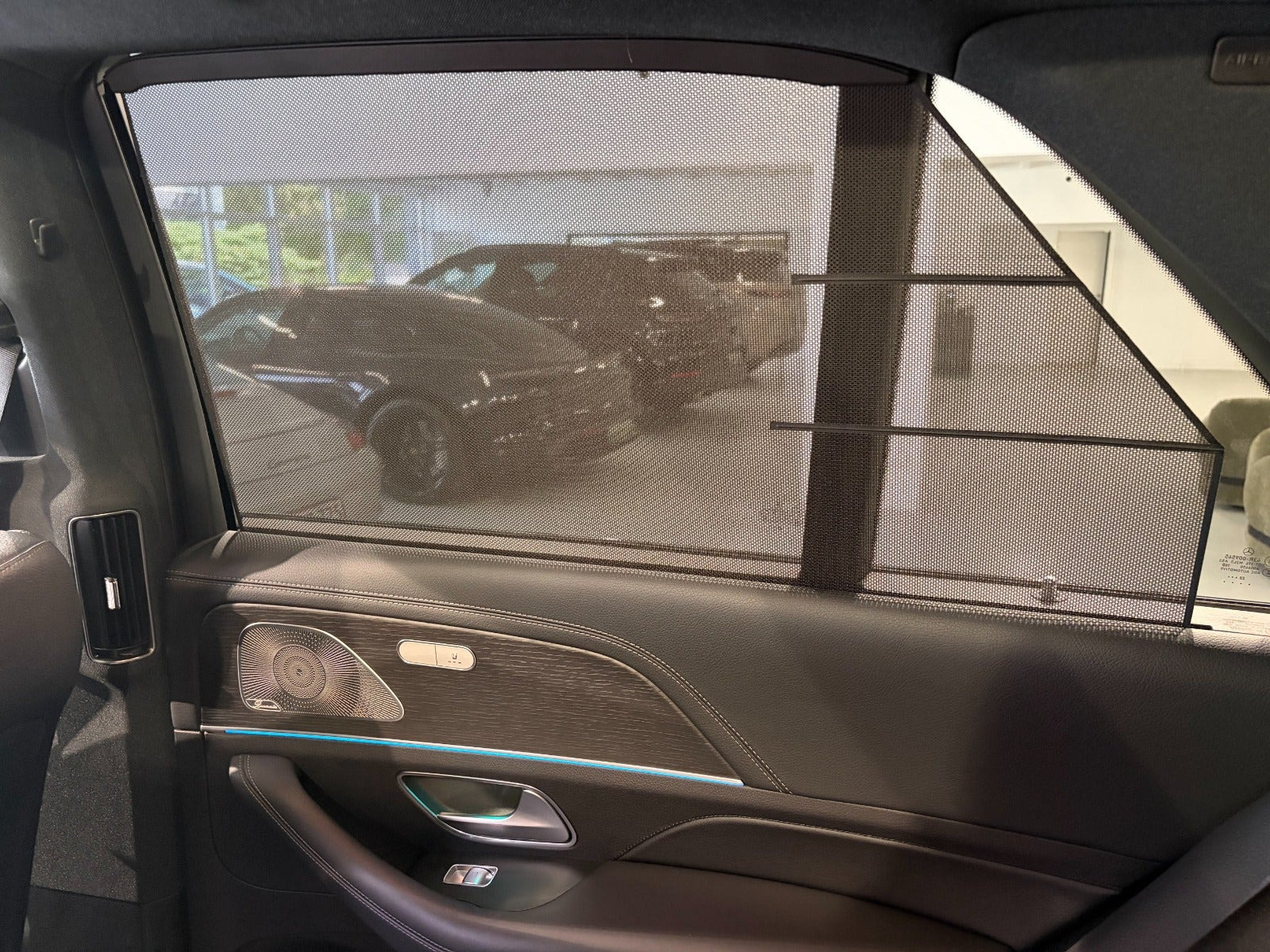Sort Mercedes GLE350 de fra 2023