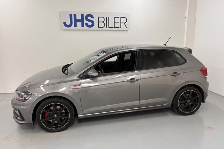 Orange VW Polo fra 2021