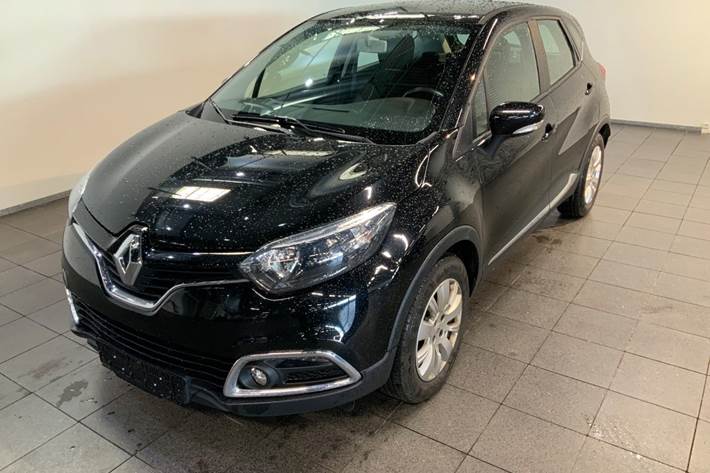 Sort Renault Captur fra 2015 set udefra