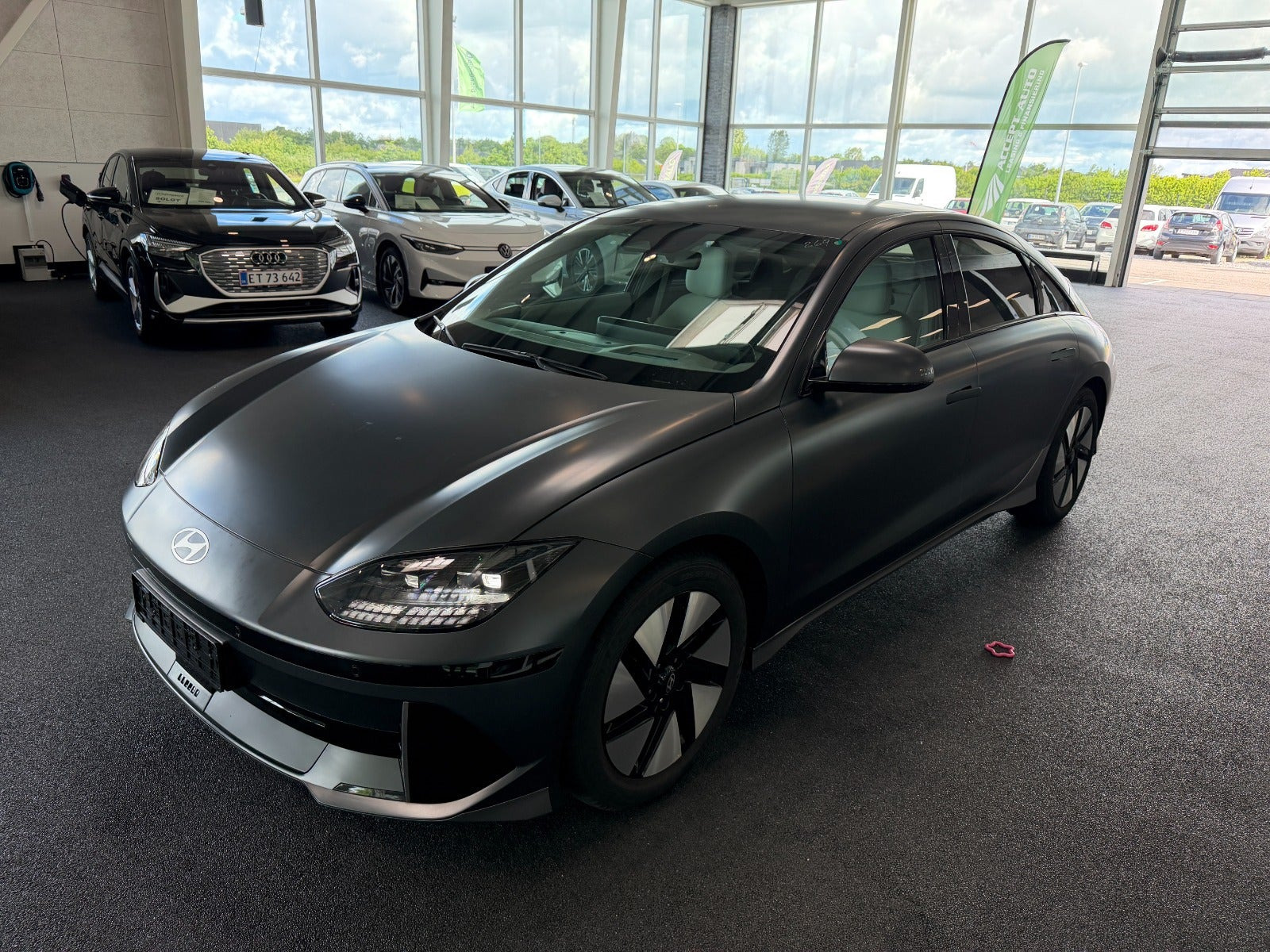 Grå Hyundai Ioniq 6 fra 2024