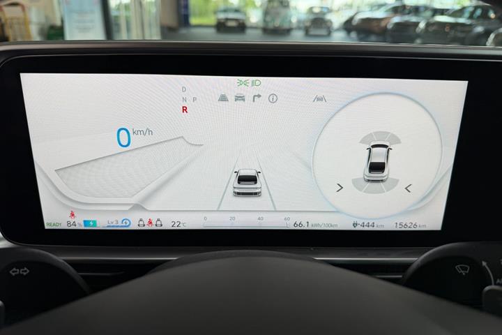 Grå Hyundai Ioniq 6 fra 2024