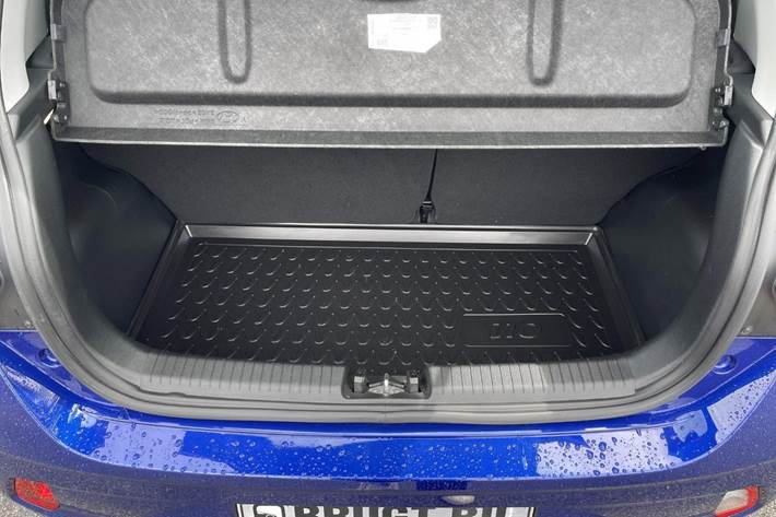 Blå Hyundai i10 fra 2022