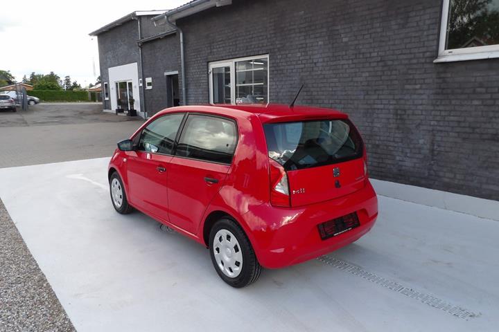 Rød Seat Mii fra 2016