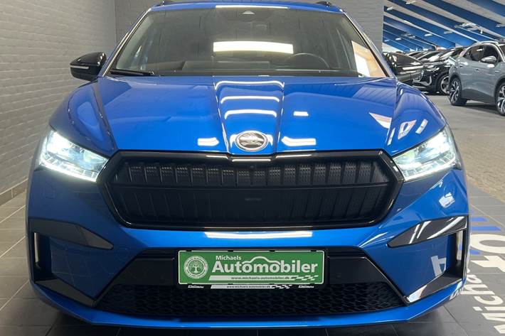 Blå Skoda Enyaq fra 2023
