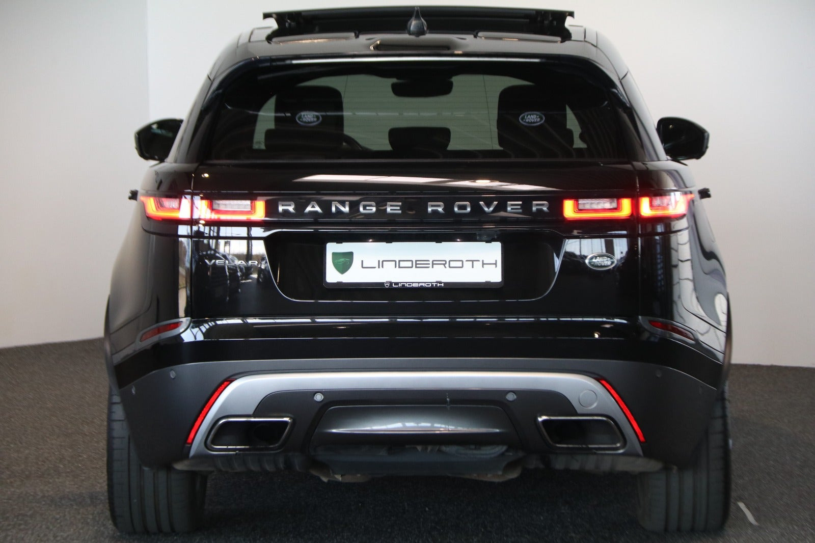 Sort Land Rover Range Rover Velar fra 2018