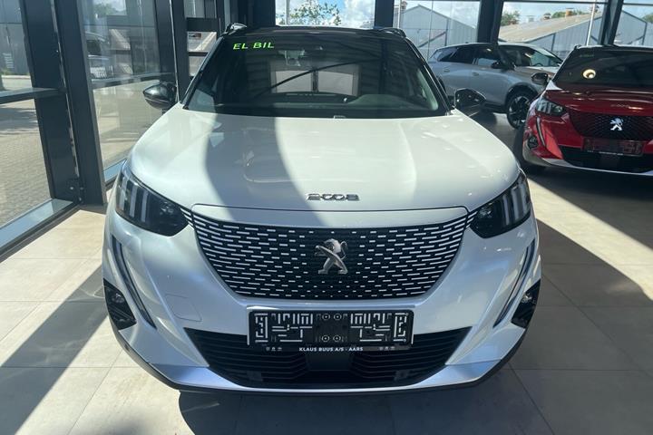 Hvid Peugeot e-2008 fra 2022