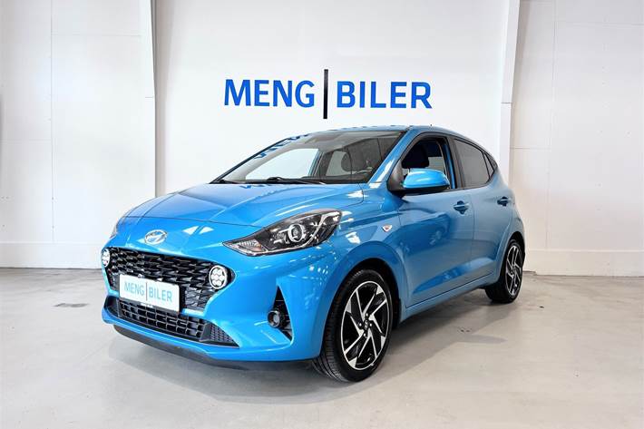 Blå Hyundai i10 fra 2020 set udefra