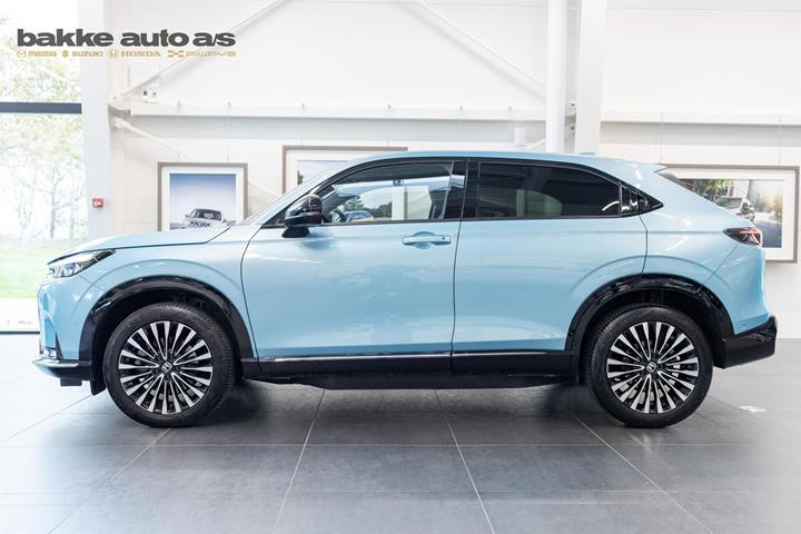 Sort Honda e:Ny1 fra 2024