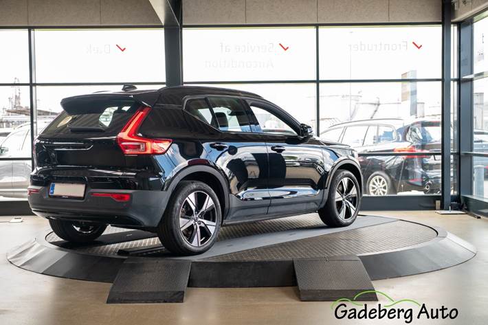 Sort Volvo XC40 fra 2020