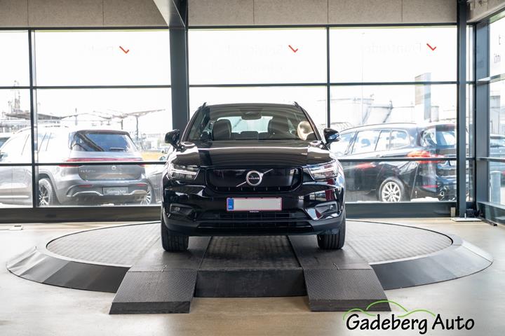 Sort Volvo XC40 fra 2020