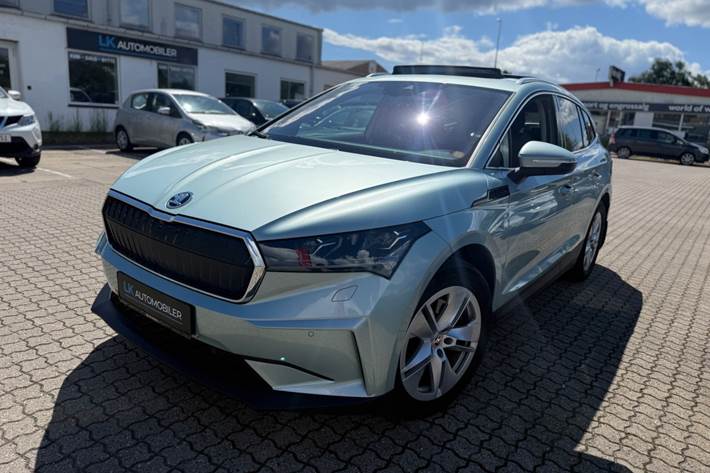 Gul Skoda Enyaq fra 2021