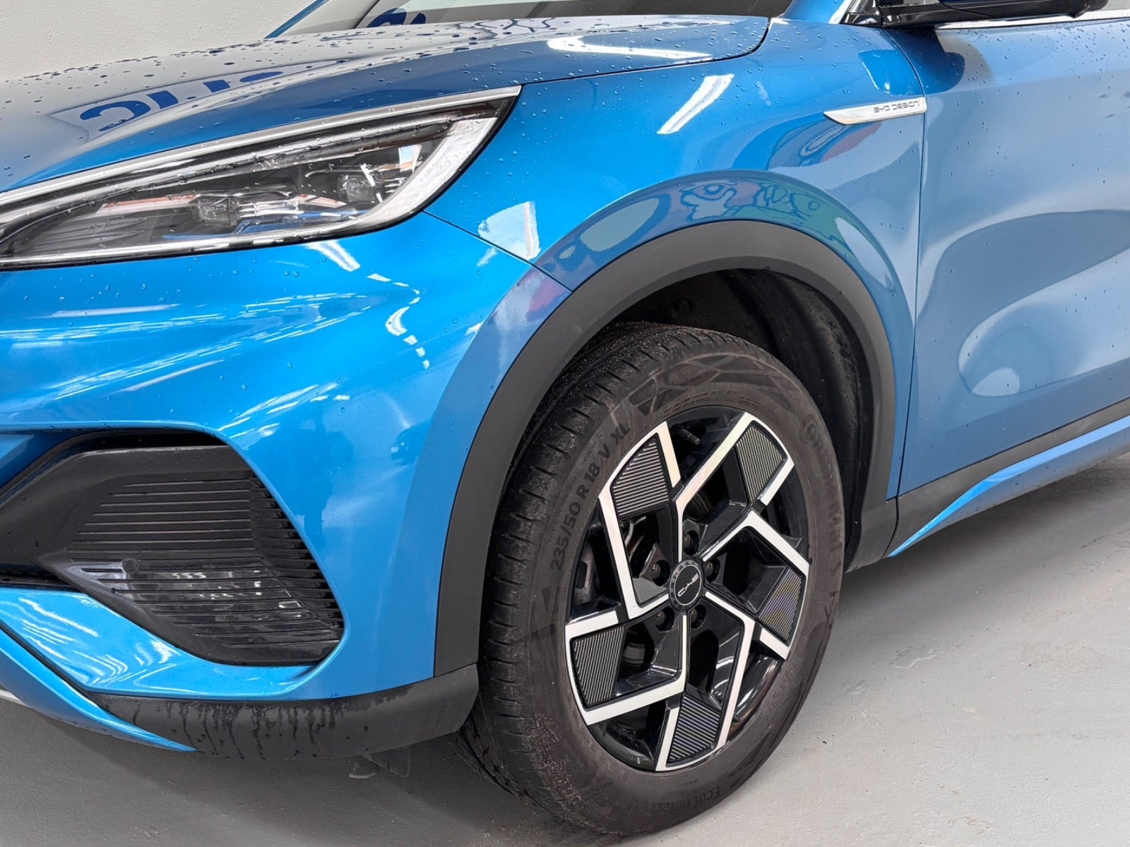 Blå BYD Atto 3 fra 2023