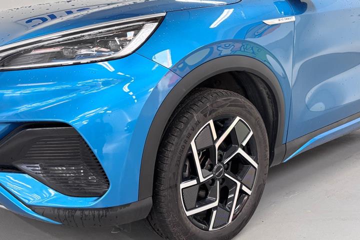 Blå BYD Atto 3 fra 2023