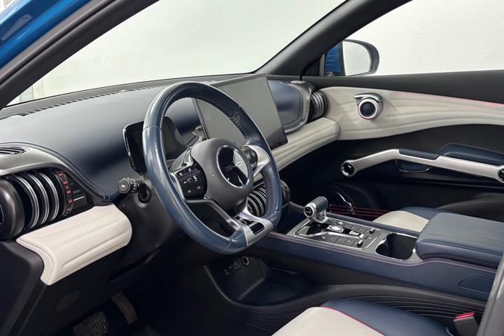 Blå BYD Atto 3 fra 2023