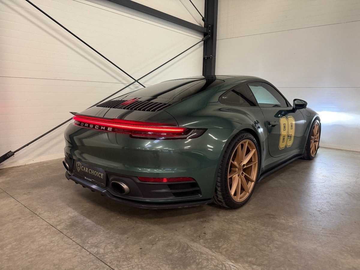 Grøn Porsche 911 Carrera 4S fra 2019