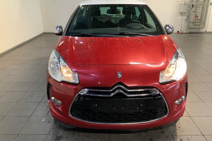 Rød Citroën DS3 fra 2013