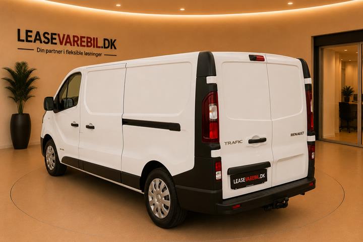 Hvid Renault Trafic T29 fra 2017