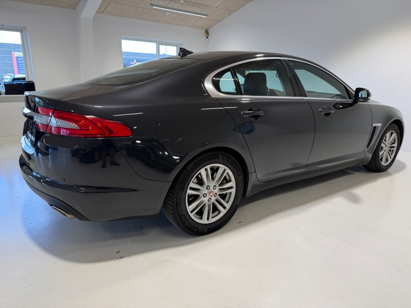 Jaguar XF 2.2 TDi4 Automatic, 8-trins, 163ps, 2015