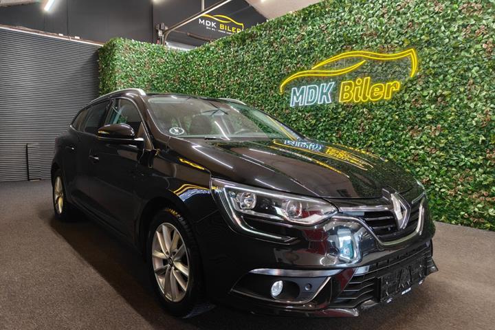 undefined Renault Megane IV fra 2018 set udefra