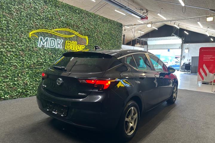 undefined Opel Astra fra 2017