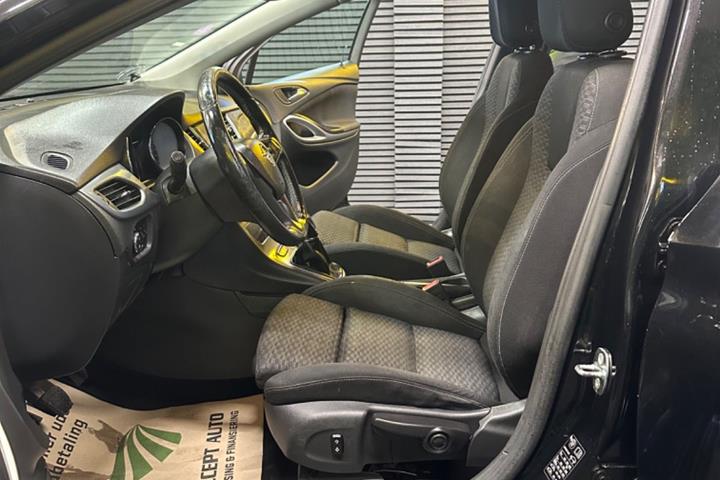 undefined Opel Astra fra 2017