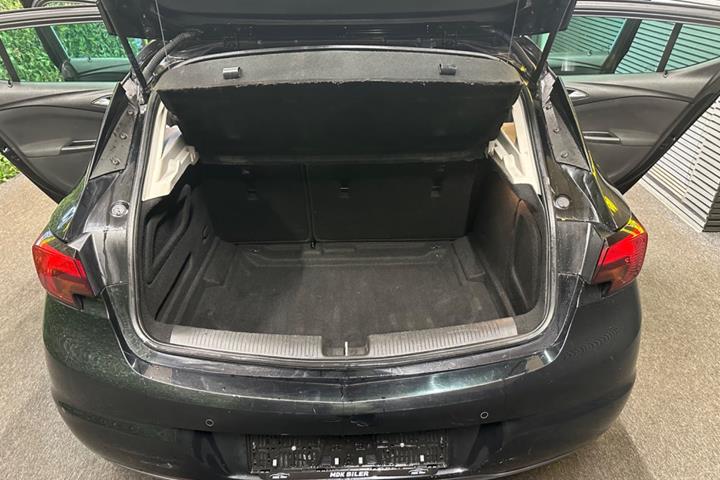 undefined Opel Astra fra 2017