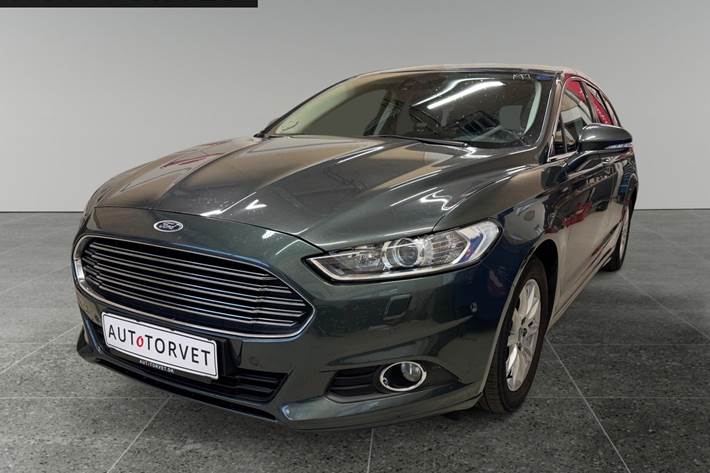 Grøn Ford Mondeo fra 2015