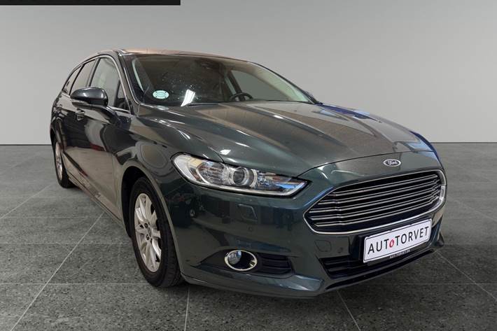 Grøn Ford Mondeo fra 2015
